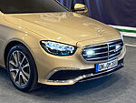 Erste Übergabe der modellgepflegten Mercedes-Benz E-Klasse im Werk Dürnau